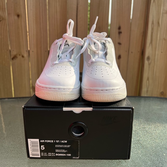 With the A-Cold-Wall* × Air Force 1 Low 'White’ - Picture 4 of 5